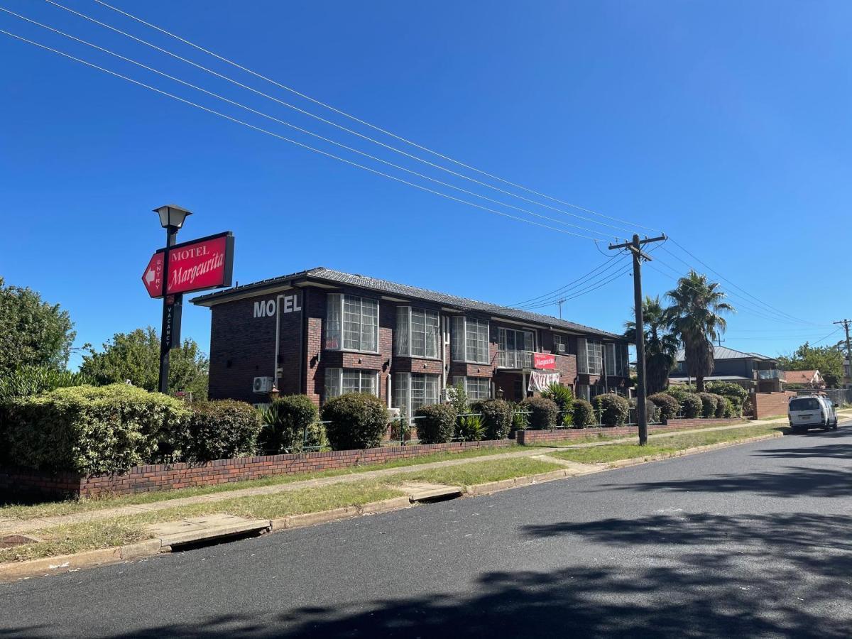 Motel Margeurita Queanbeyan Exterior photo