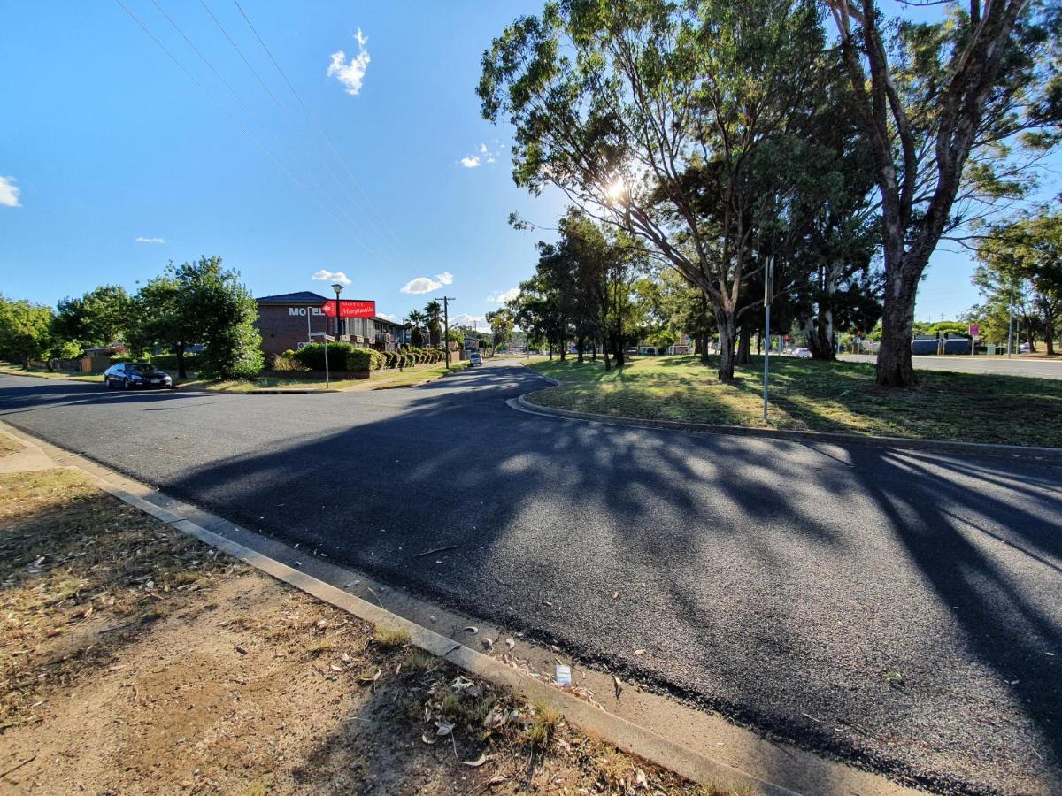 Motel Margeurita Queanbeyan Exterior photo