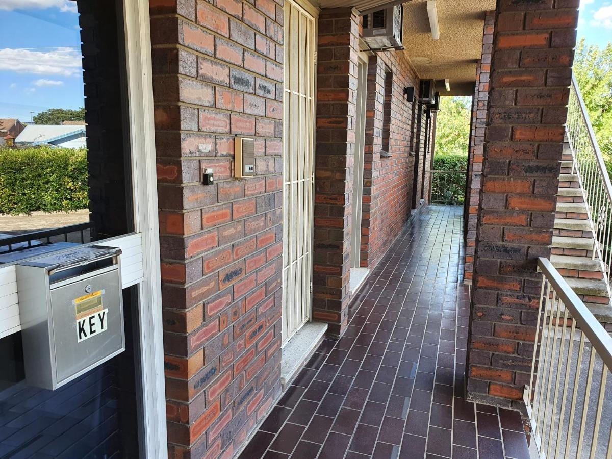 Motel Margeurita Queanbeyan Exterior photo