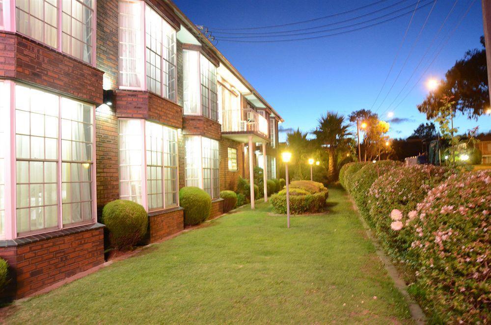 Motel Margeurita Queanbeyan Exterior photo