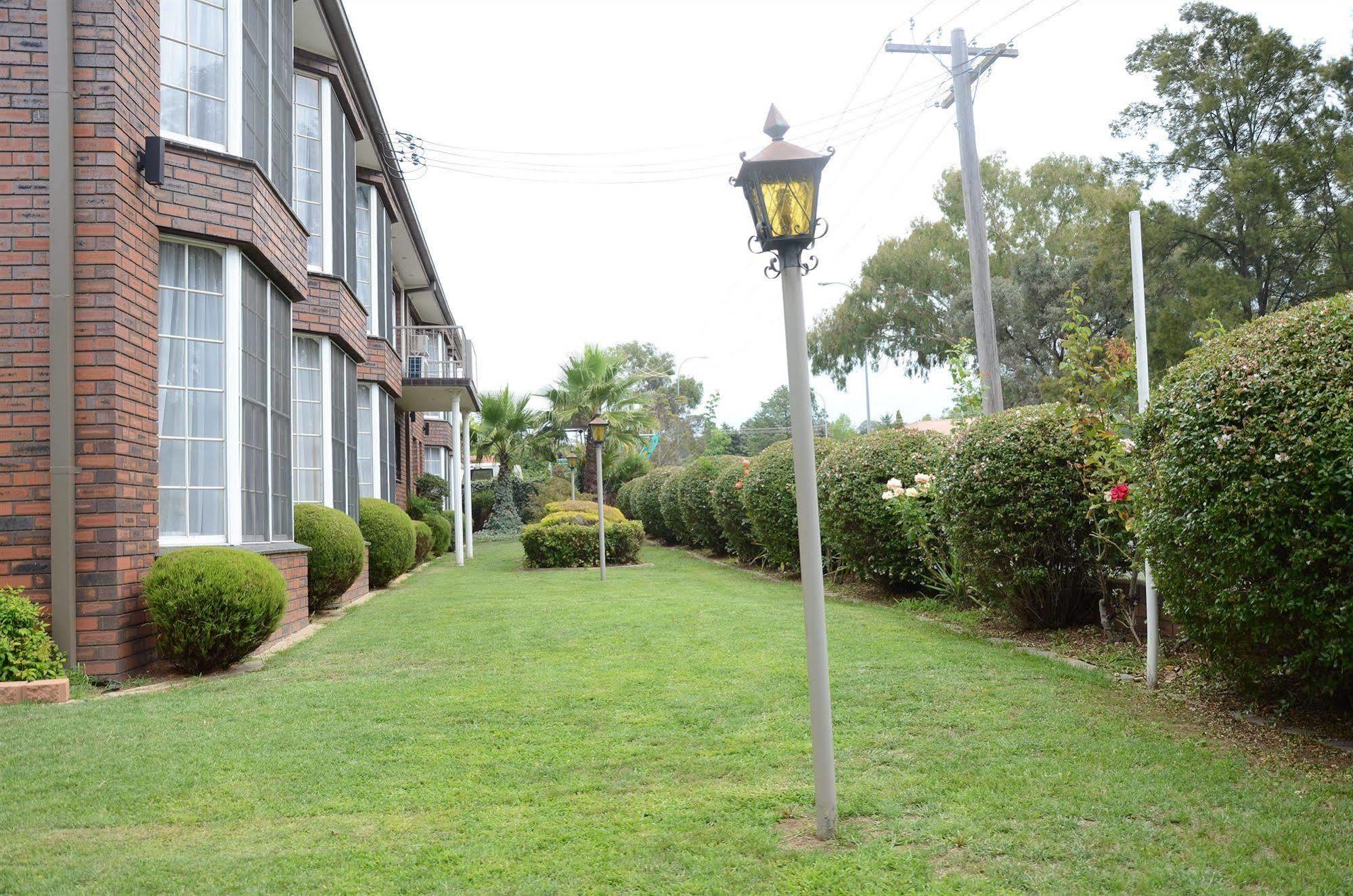 Motel Margeurita Queanbeyan Exterior photo